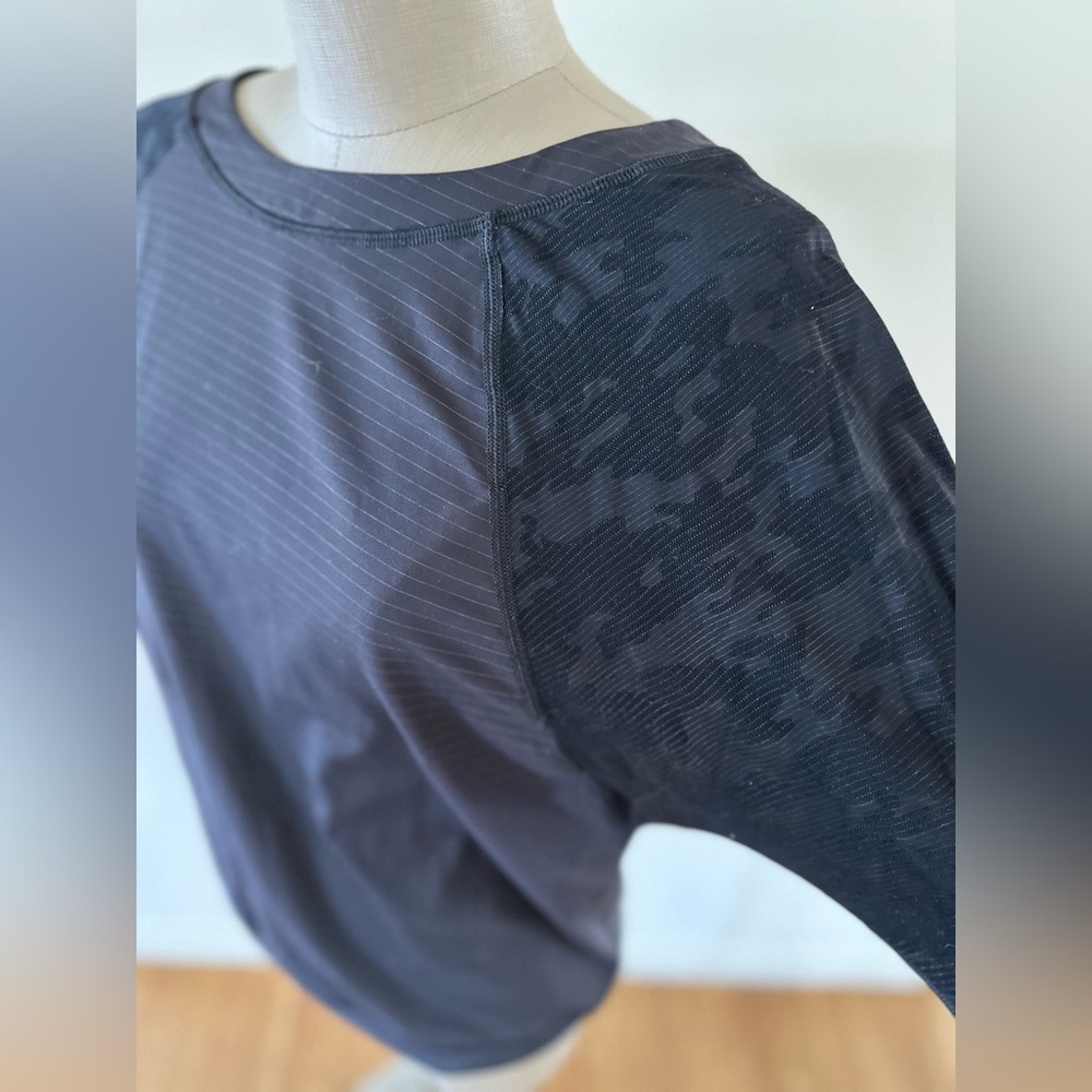 Women's LULULEMON Long Sleeve Striped / Black Camouflage Casual Relaxed Shirt